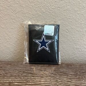 NEW NFL Dallas Cowboys Football Black and Blue trifold Wallet with ID cards